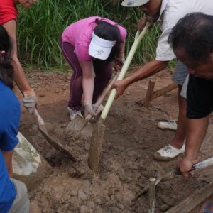 Comunnity building projects with Orou Sapulot