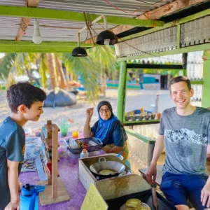 Eat and learn together in Sabah